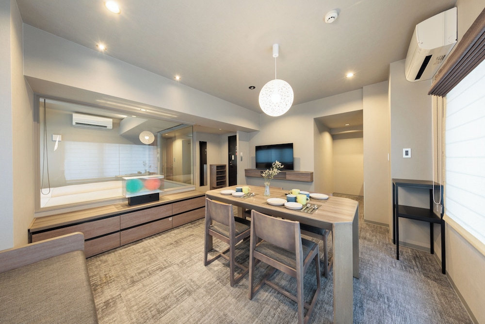 デラックス アパートメント 客室3 | Minn 清水五条