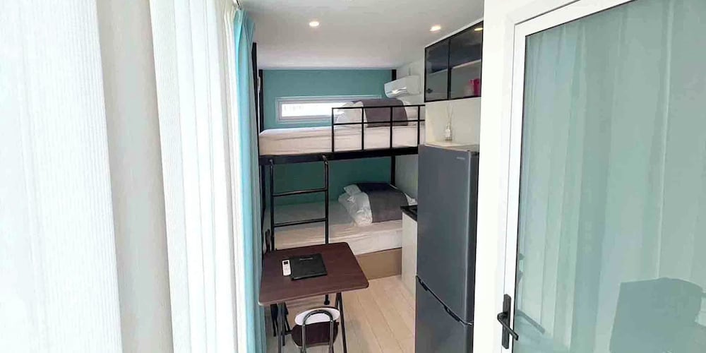 ベーシック コテージ 1 ベッドルーム ペットとの宿泊可 客室3 | ヴィラミクリ角島