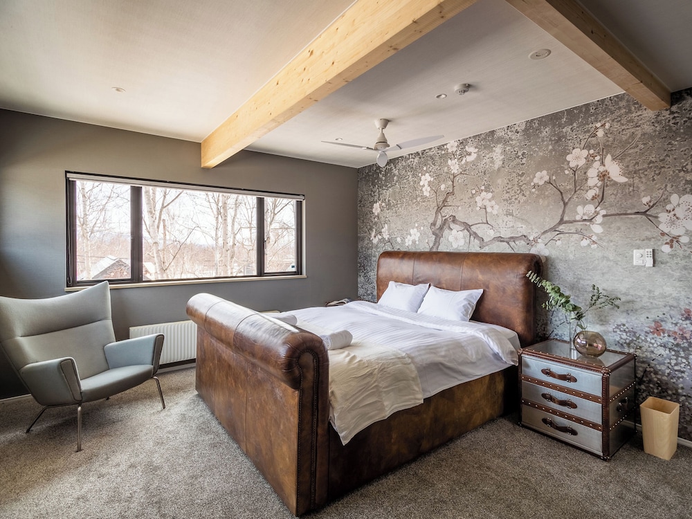 シャレー 4 ベッドルーム マウンテンビュー 部屋からの景観0 | Shousugi Chalet by Elite Havens
