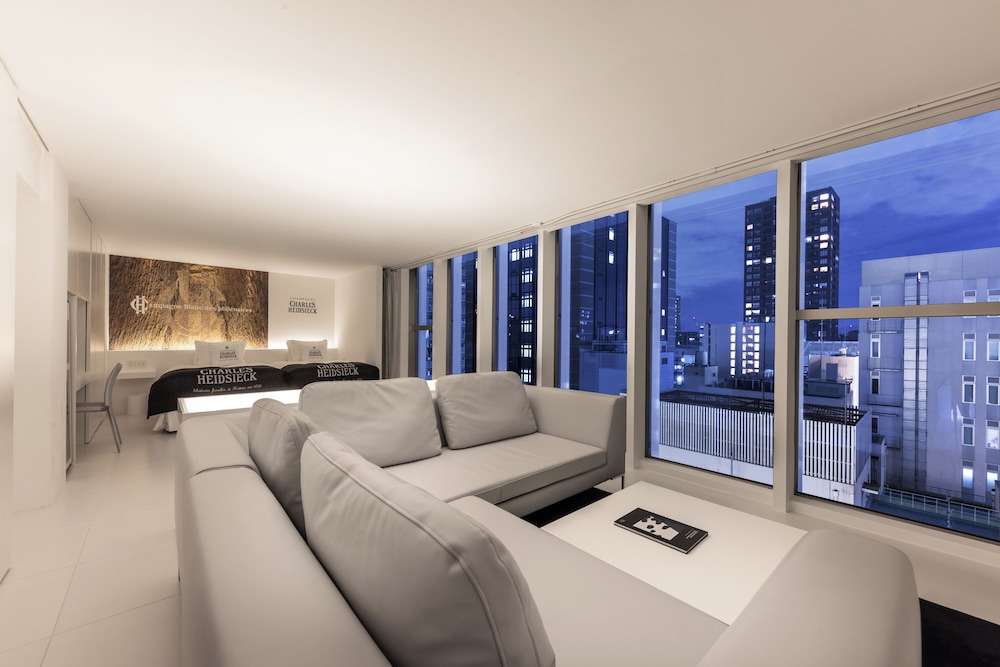 上層階デラックスツインルーム 禁煙 (11F-13F) | Cuvée J2 Hôtel Osaka by 温故知新 - 大人限定