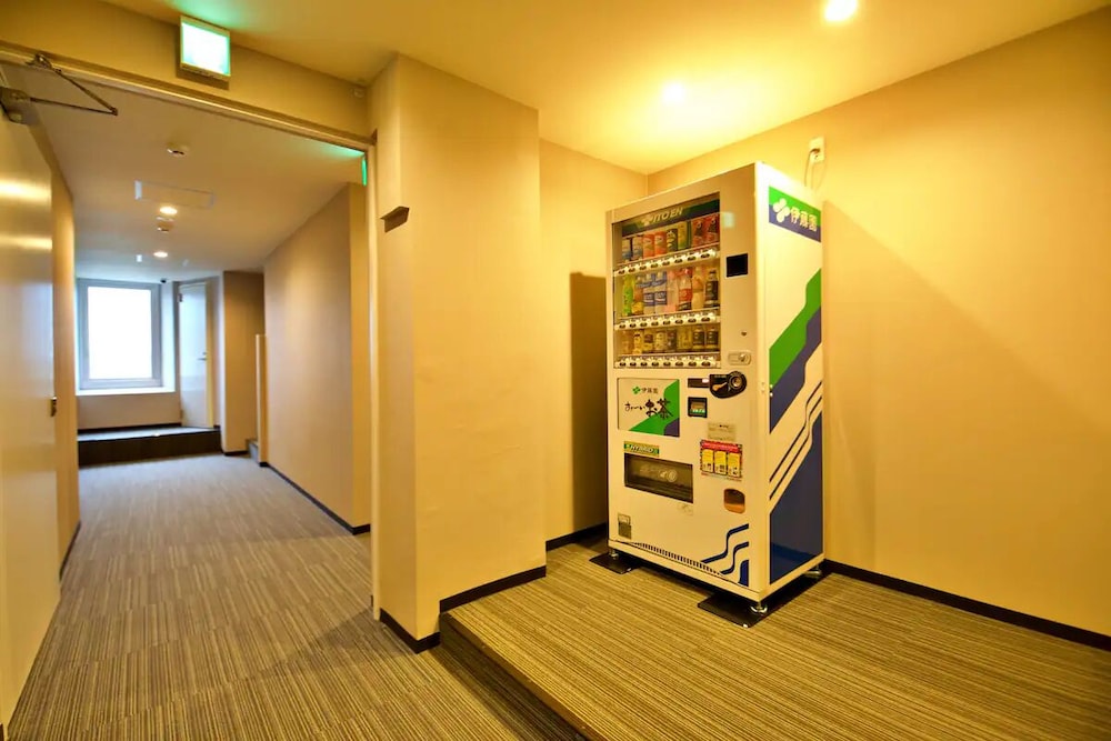 自動販売機1 | KURA HOTEL IZUMISANO