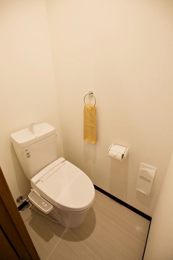 スタンダード アパートメント バスルーム1 | KURA HOTEL IZUMISANO