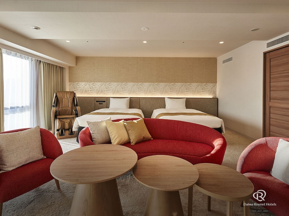 ジュニアスイートルーム 禁煙 2名 客室2 | ダイワロイネットホテル 那覇おもろまち PREMIER