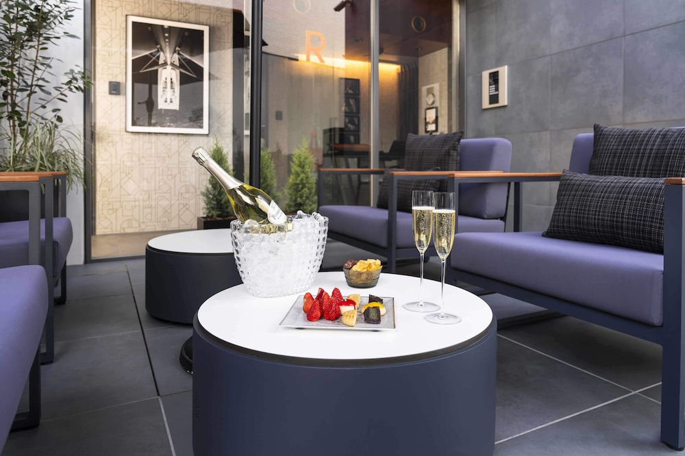 パノラミック スイート 1 ベッドルーム シャンパン サービス0 | Kamo Residences by Reflections