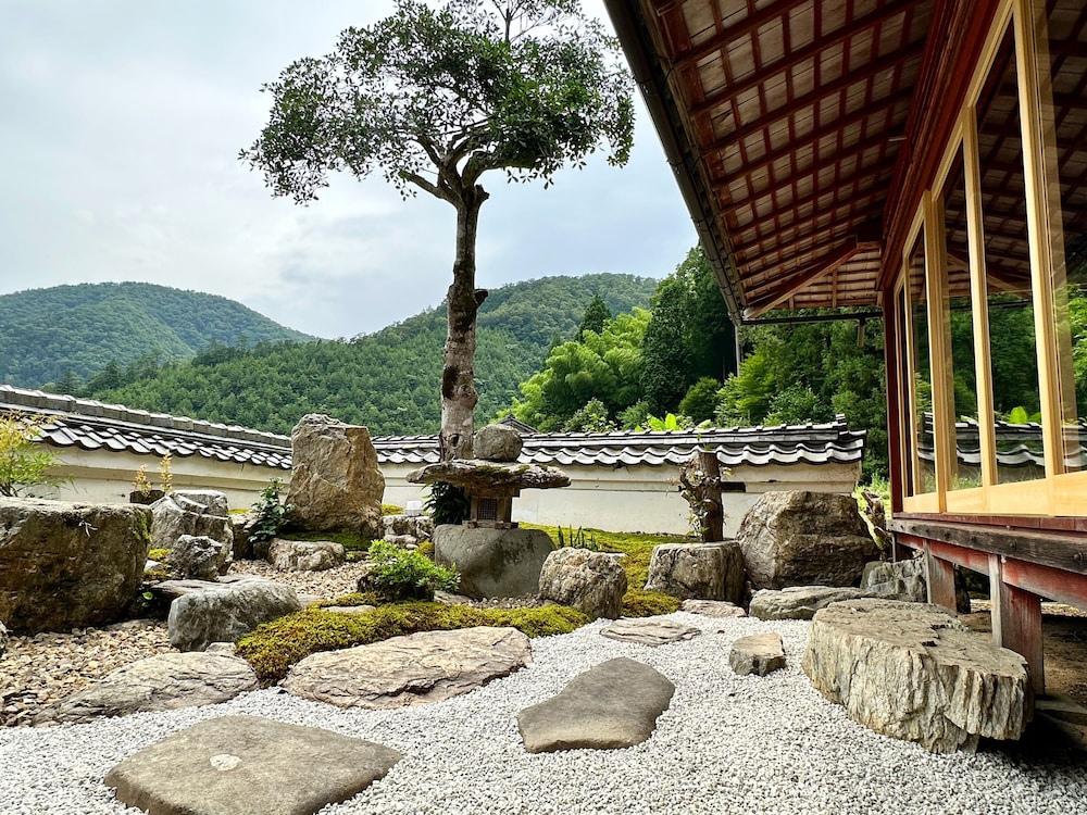 蛍火 HOTARUBI 101 部屋貸し 禁煙 (フロント施設から2.4km) テラス / パティオ0 | NIPPONIA 美山鶴ヶ岡 山の郷