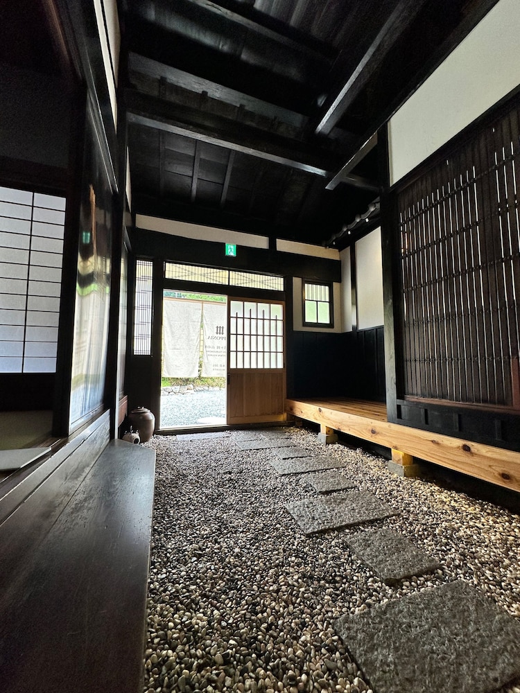 水音 MIZUOTO 一棟貸し 禁煙 (フロント施設から4.5km) 客室13 | NIPPONIA 美山鶴ヶ岡 山の郷
