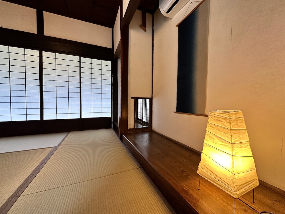 松明 MATSUAKARI 一棟貸し 禁煙 (フロント施設から0.5km) 客室10 | NIPPONIA 美山鶴ヶ岡 山の郷