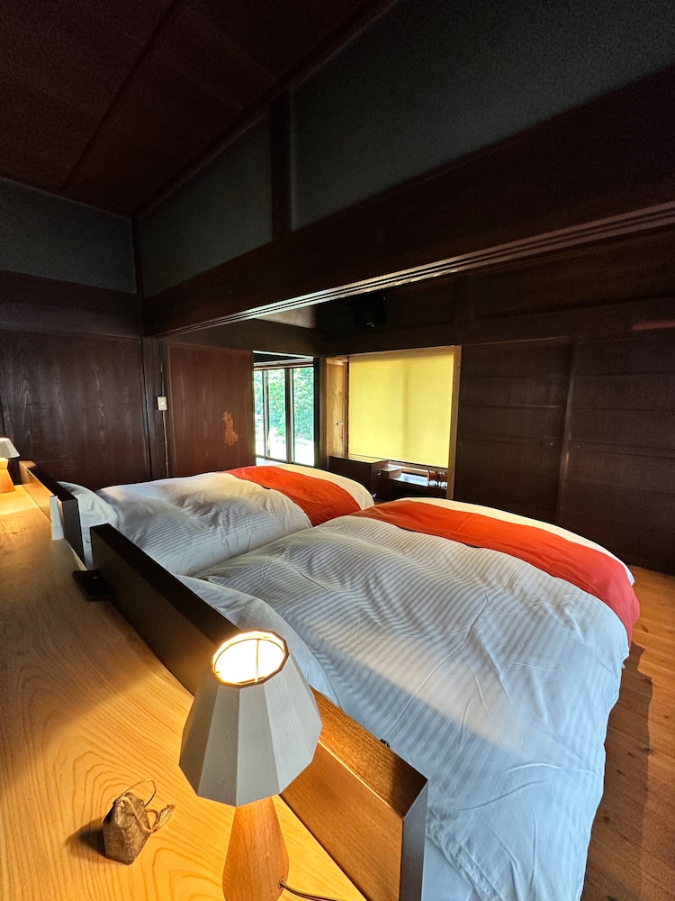 水音 MIZUOTO 一棟貸し 禁煙 (フロント施設から4.5km) 客室18 | NIPPONIA 美山鶴ヶ岡 山の郷