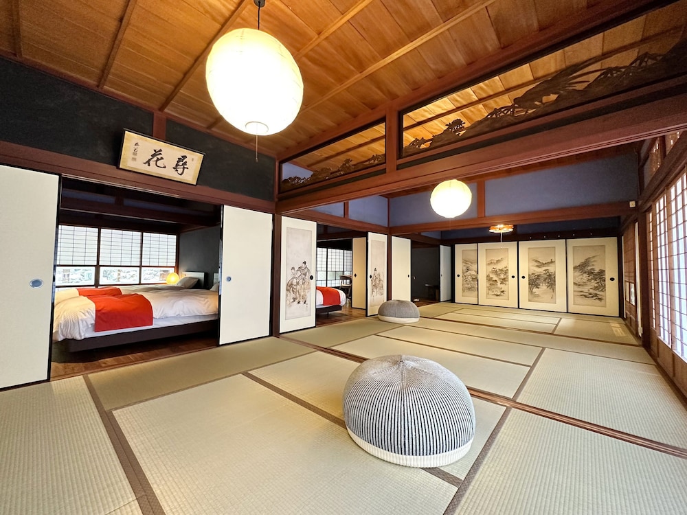 蛍火 HOTARUBI 101 部屋貸し 禁煙 (フロント施設から2.4km) 客室21 | NIPPONIA 美山鶴ヶ岡 山の郷