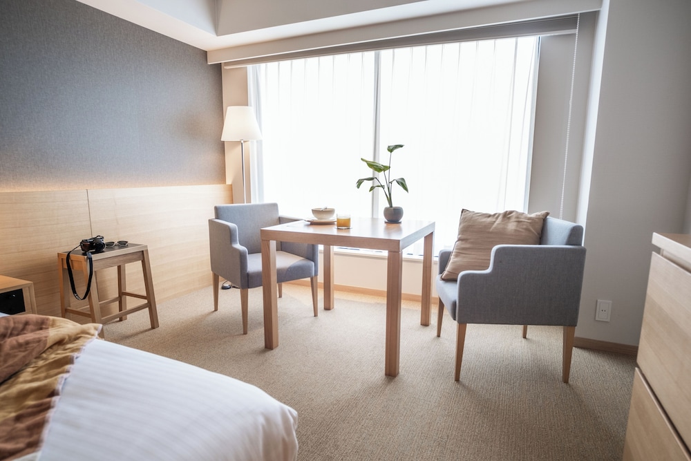 デラックス スイート シングルベッド 3 台 禁煙 (Residence) 客室3 | KABIN Taka