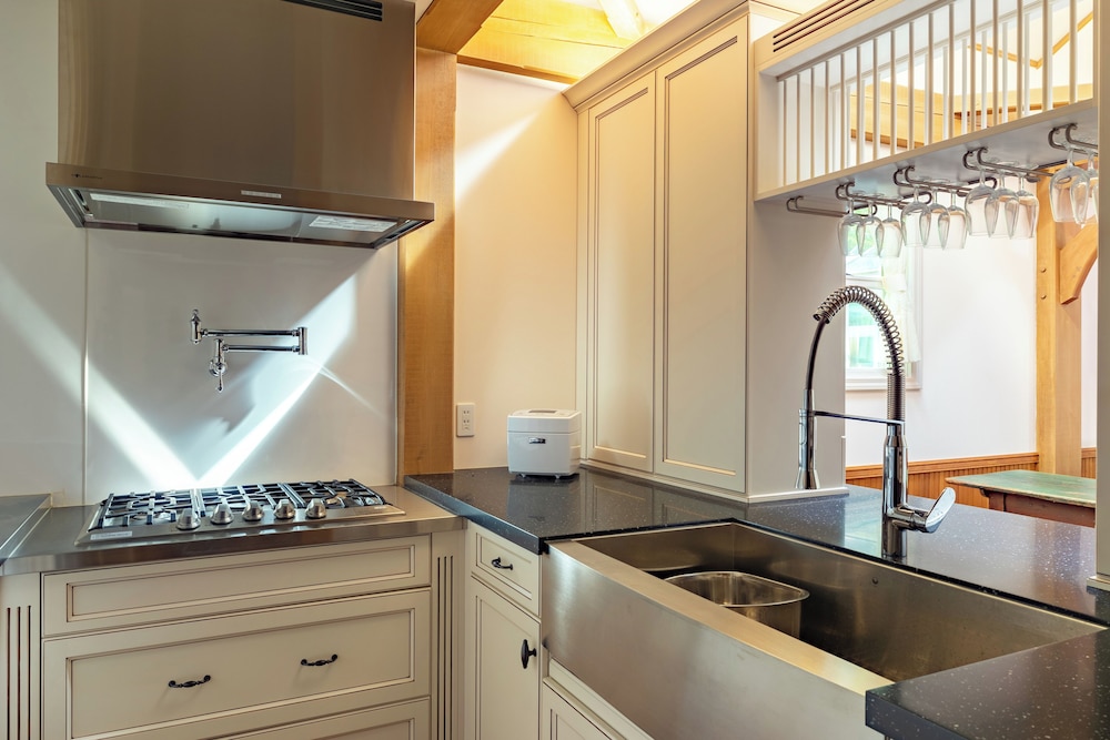 ラグジュアリー ヴィラ 専用キッチン0 | 那須高原ロッジ - 伊藤台倶楽部