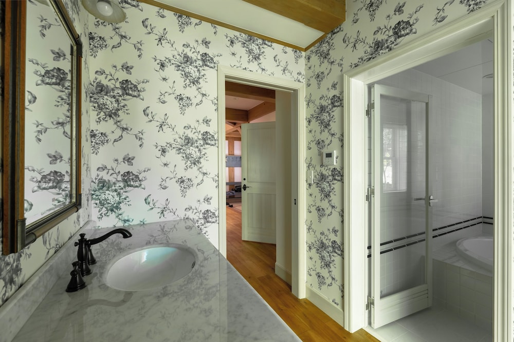 ラグジュアリー ヴィラ バスルーム3 | 那須高原ロッジ - 伊藤台倶楽部