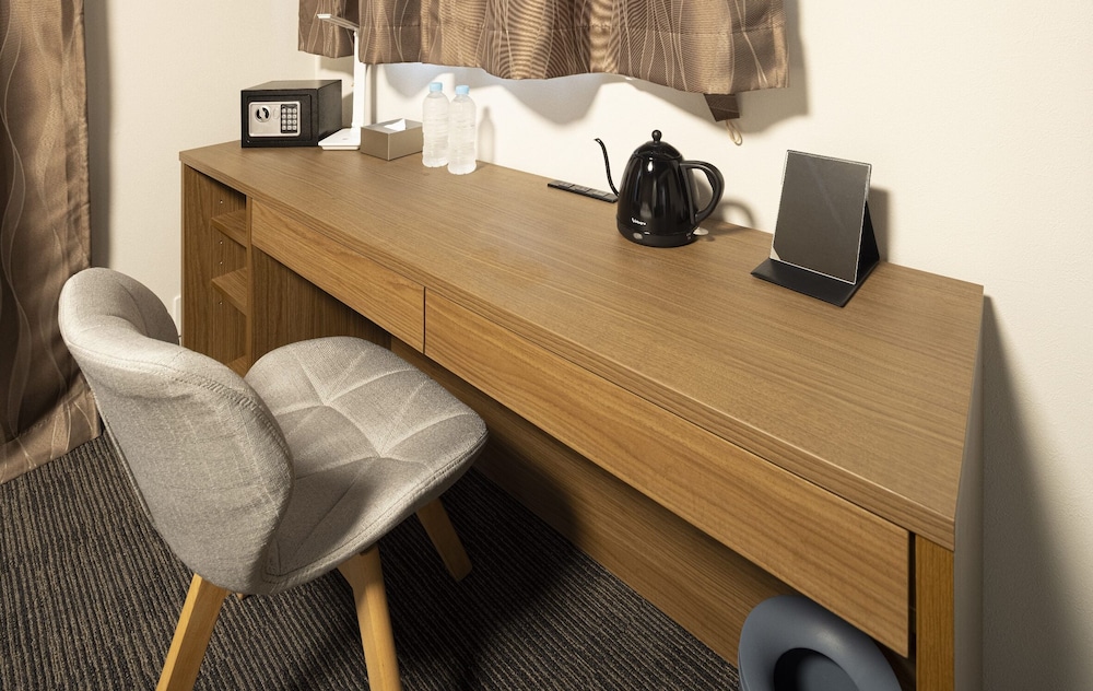 スーペリア ルーム ベッド (複数台) 客室5 | Coruscant Hotel 長崎駅 III