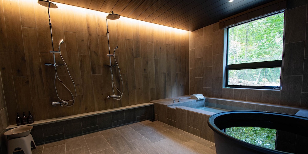 [B棟] 145平米/天然温泉, サウナ, テラス付き バスルーム0 | Rakuten STAY VILLA 日光