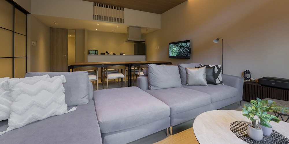 [A棟] ペット不可/泊まれるショールーム/アルモニア監修 リビング エリア1 | Rakuten STAY VILLA 日光