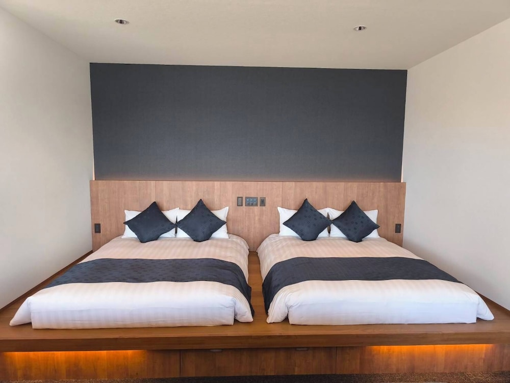 ラグジュアリー コンドミニアム 客室1 | ウラレナ