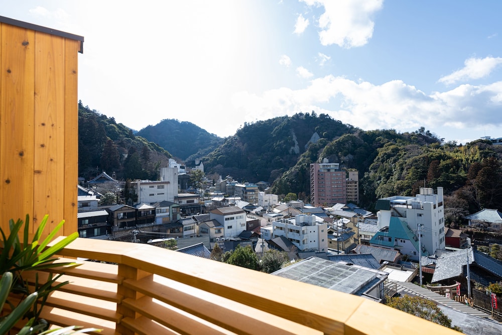 [301] えいげつ/金泉露天風呂付客室 (60平米) 禁煙 部屋からの景観1 | 四季の彩 旅篭