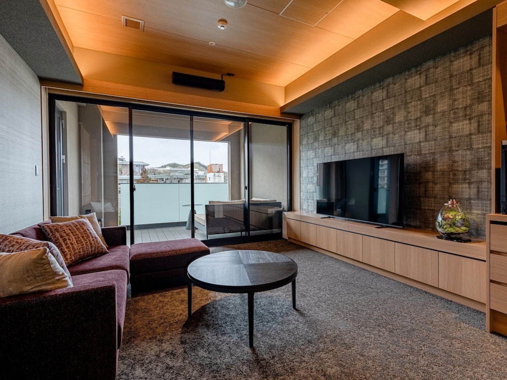 [103] さつき/金泉露天風呂付客室 (65平米) 禁煙 | 四季の彩 旅篭