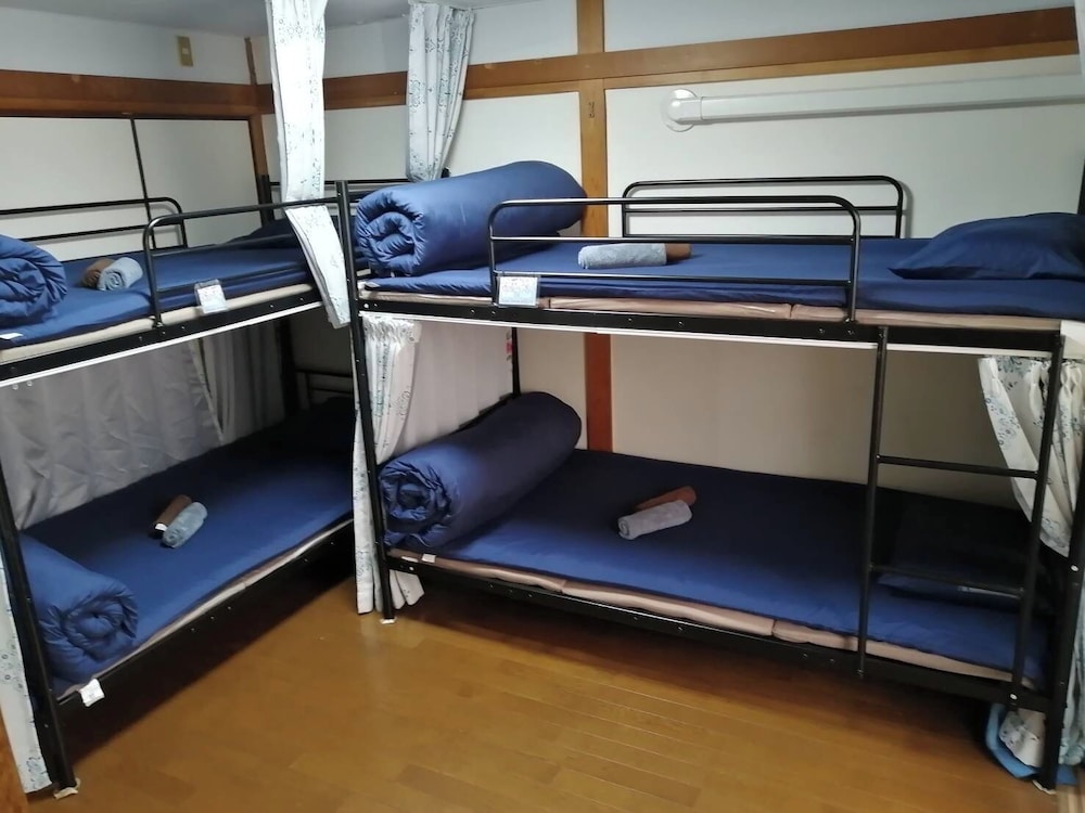 西新井駅から100mの好立地 定員5名ファミリールーム 禁煙 客室16 | GUEST HOUSE SAKAE