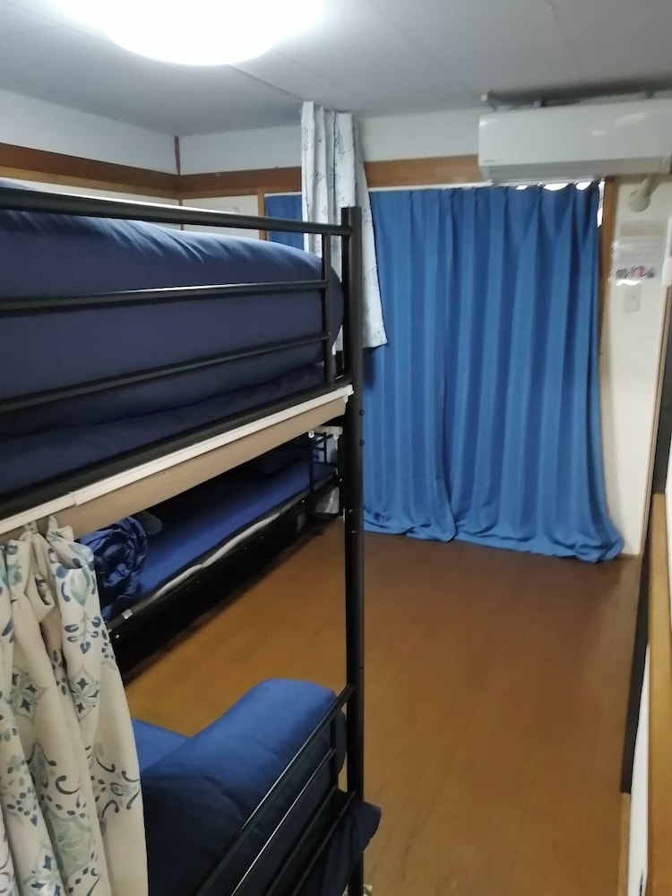 西新井駅から100mの好立地 定員5名ファミリールーム 禁煙 客室7 | GUEST HOUSE SAKAE