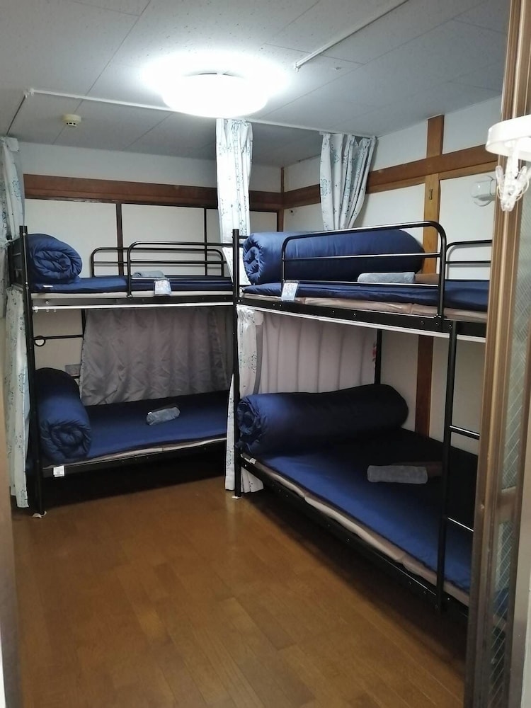 西新井駅から100mの好立地 定員5名ファミリールーム 禁煙 客室17 | GUEST HOUSE SAKAE