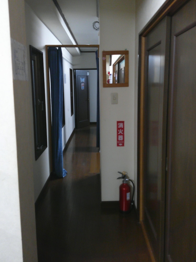 西新井駅から100mの好立地 定員5名ファミリールーム 禁煙 客室3 | GUEST HOUSE SAKAE