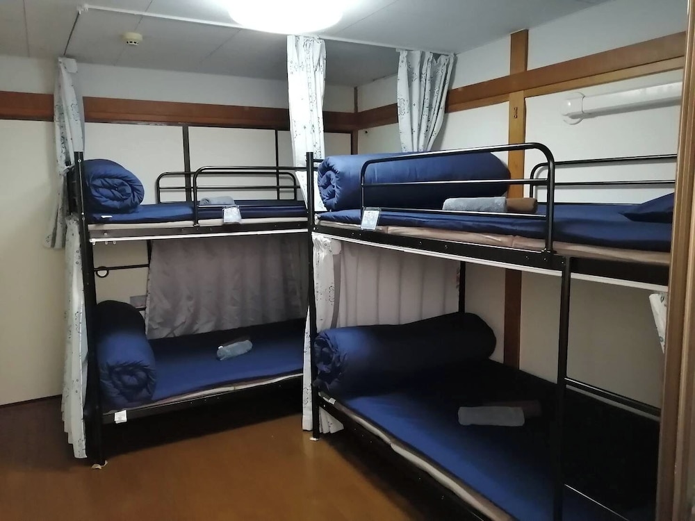 西新井駅から100mの好立地 定員5名ファミリールーム 禁煙 客室5 | GUEST HOUSE SAKAE