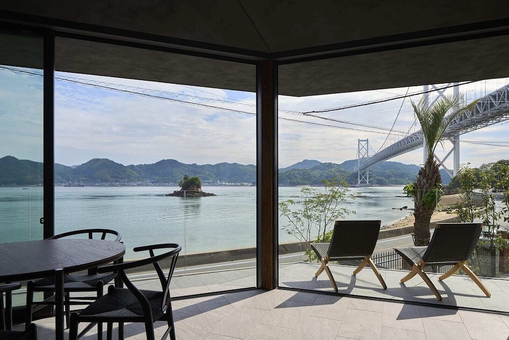 Deep Sea | Seaside Villa SEEN