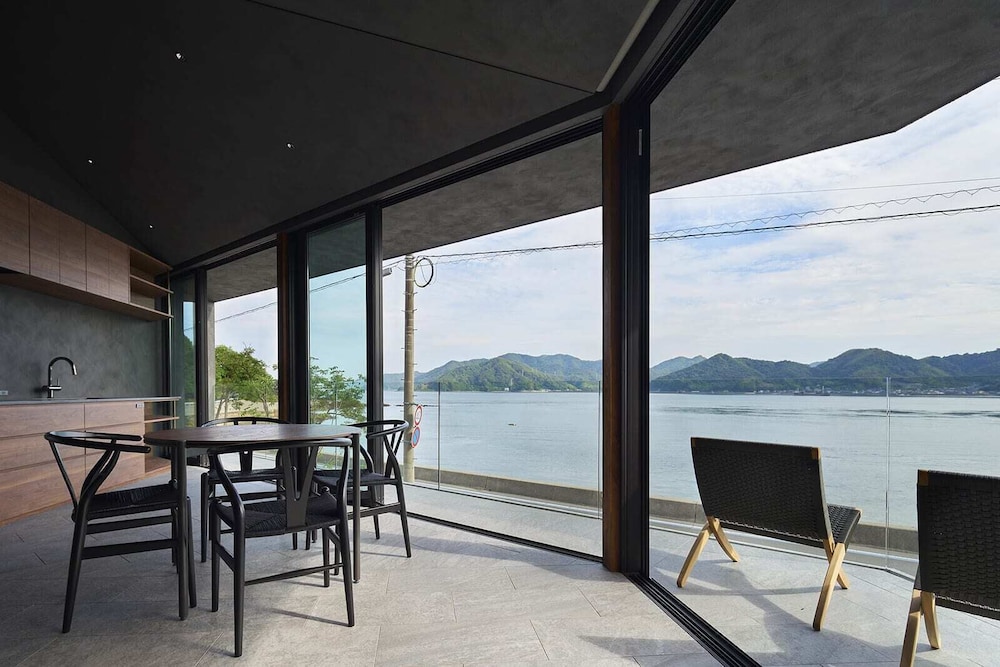 Deep Sea 専用キッチン1 | Seaside Villa SEEN