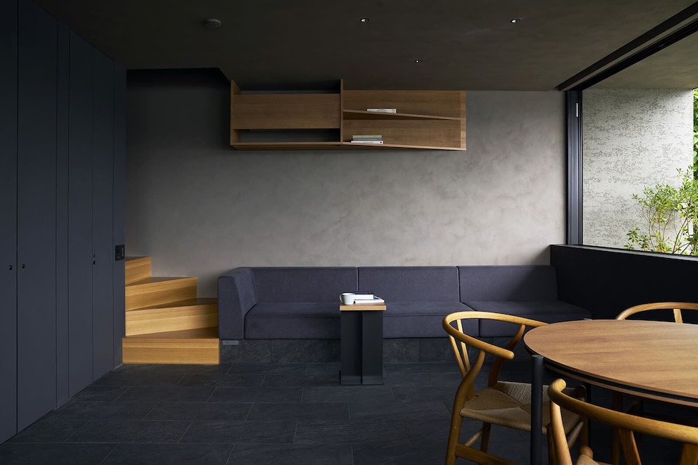 Shallow Sea リビング エリア1 | Seaside Villa SEEN