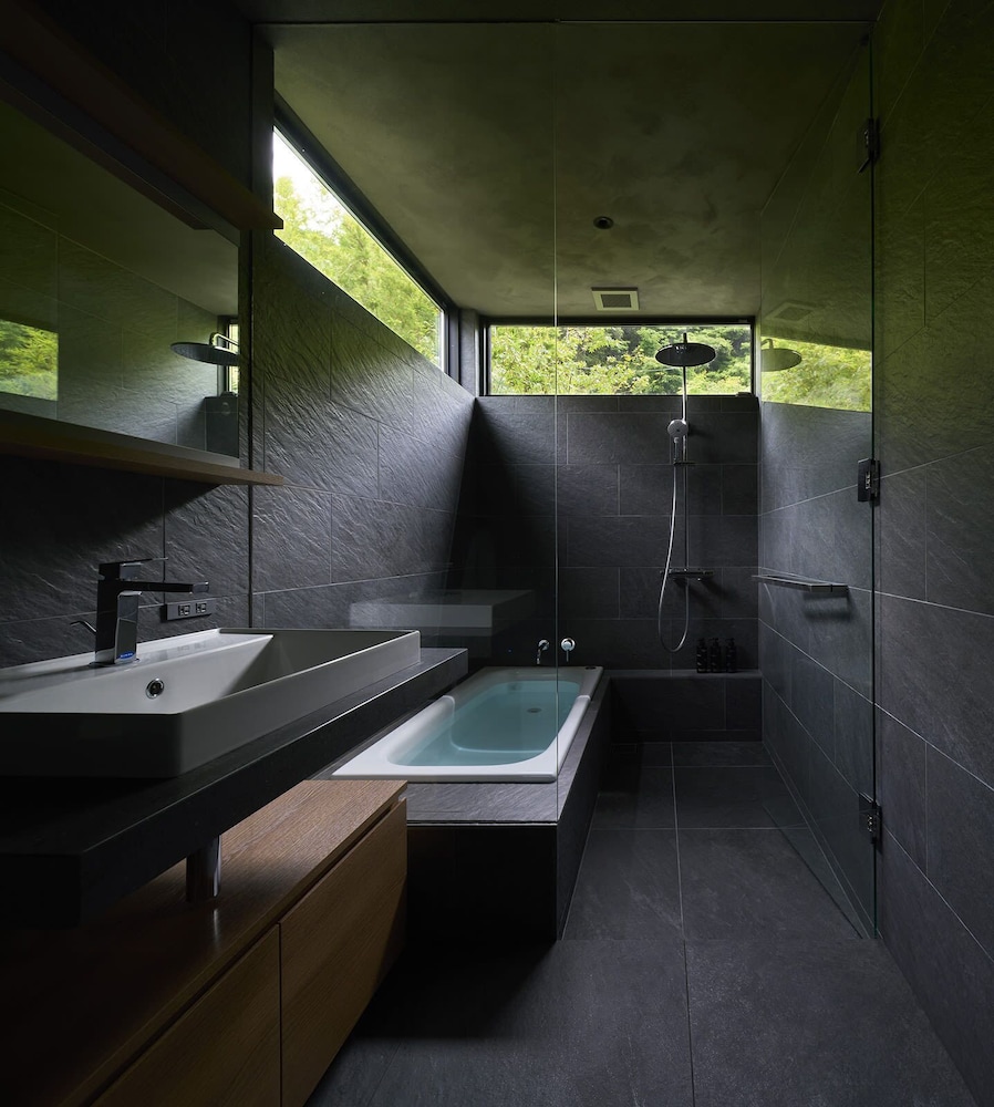 Shallow Sea バスルーム3 | Seaside Villa SEEN