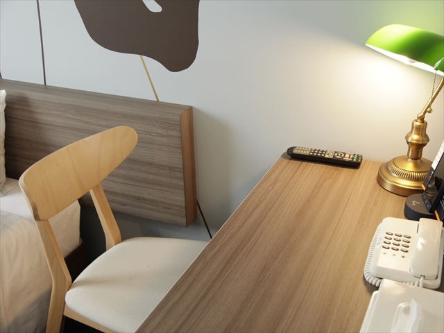 【禁煙】コンフォートダブル14㎡(本館ステーションウィング) 01 | ホテル アザット 那覇