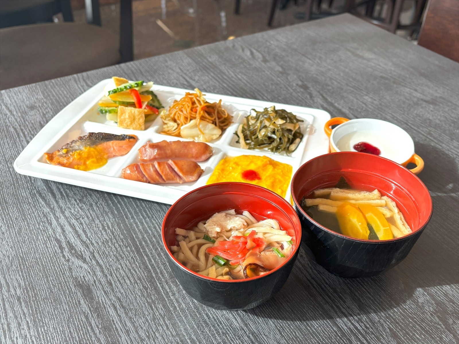 【選べる特典】ドリンクorブルーシールアイスクリーム付♪安里駅×24Hスーパー目の前!【朝食付】 【選べる特典】ドリンクorブルーシールアイスクリーム付♪安里駅×24Hスーパー目の前!【朝食付】