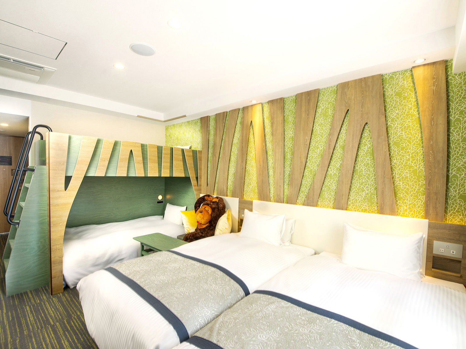 ファミリールーム【禁煙・定員4名】bunk beds 05 | ホテルトリフィート 那覇旭橋