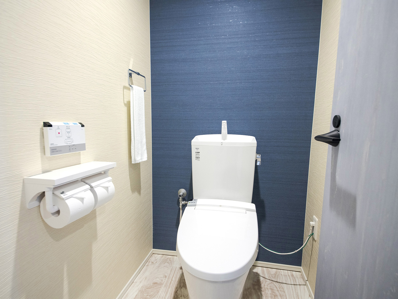 スーペリアツイン【禁煙・定員3名】 07 | ホテルトリフィート 那覇旭橋