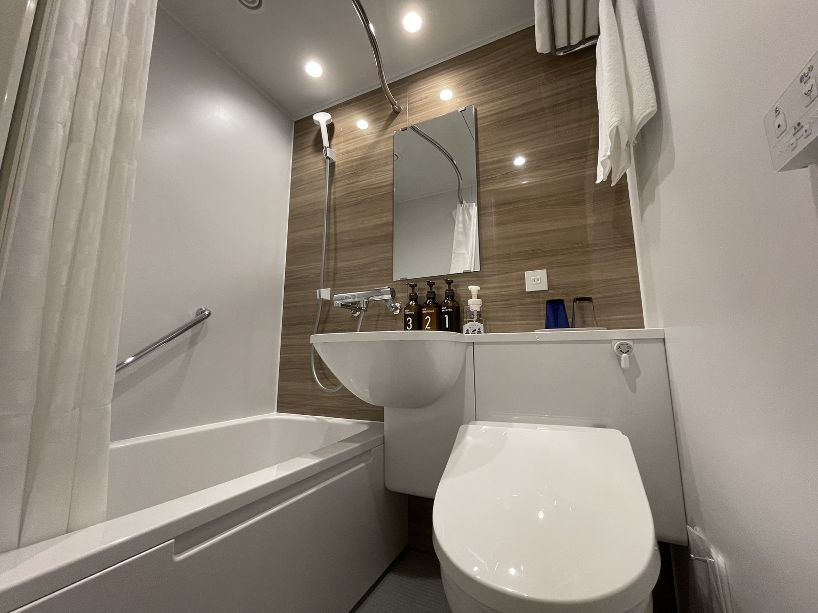 禁煙セミダブル 02 | ホテルリソル町田