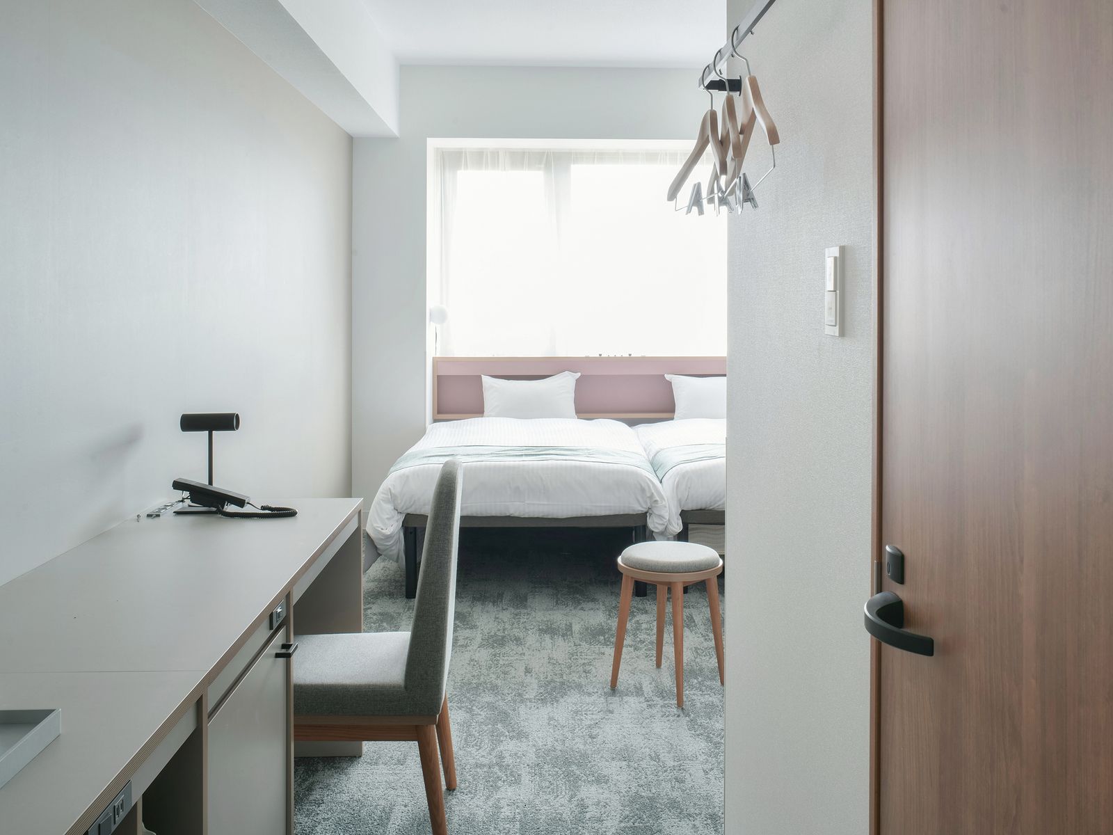 スタンダードルーム（シャワーブース）2名利用 01 | レフ沖縄アリーナ by ベッセルホテルズ