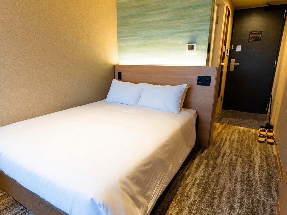 スタンダードダブル【禁煙・15平米】 | 函館湯の川温泉 海と灯/ヒューイットリゾート
