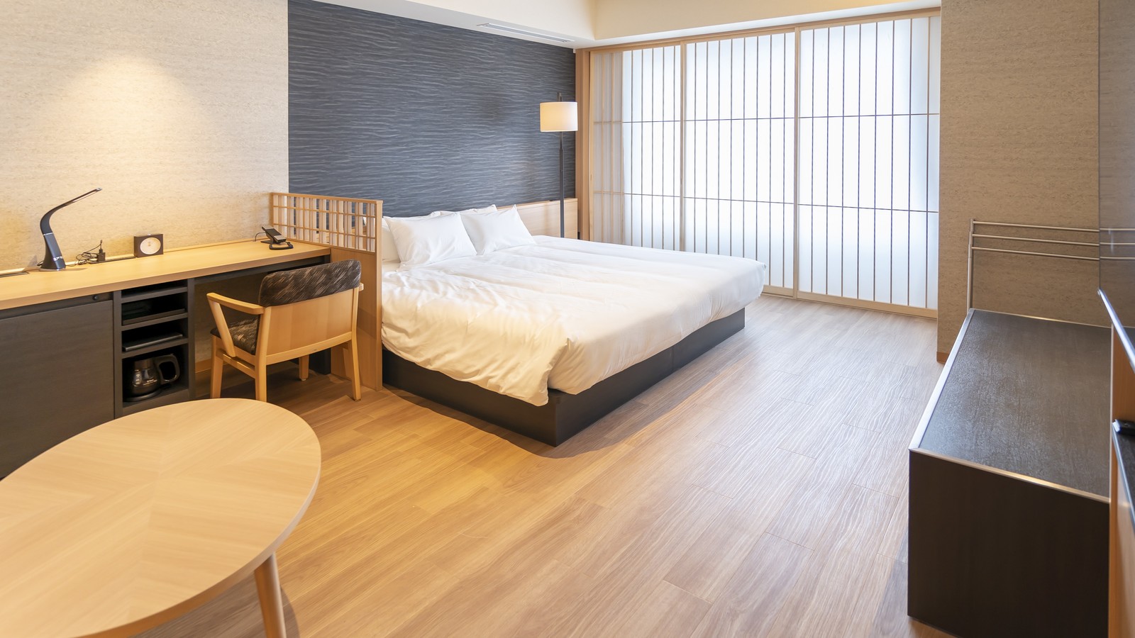 ジュニアスイート【高層階10階以上・海側・禁煙・55平米】 | 函館湯の川温泉 海と灯/ヒューイットリゾート