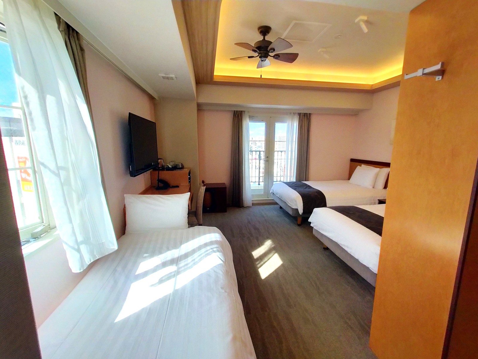 RAMデラックスツイン全館禁煙(1～3名) 02 | ホテルパームロイヤルリゾート国際通り