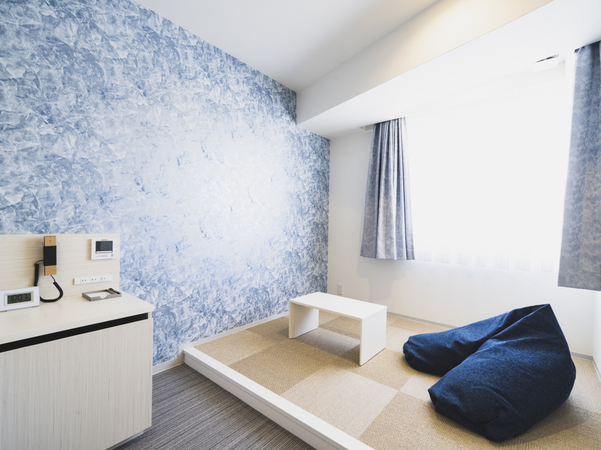 ダブルルーム【禁煙】２１平米 02 | レンブラントスタイル那覇