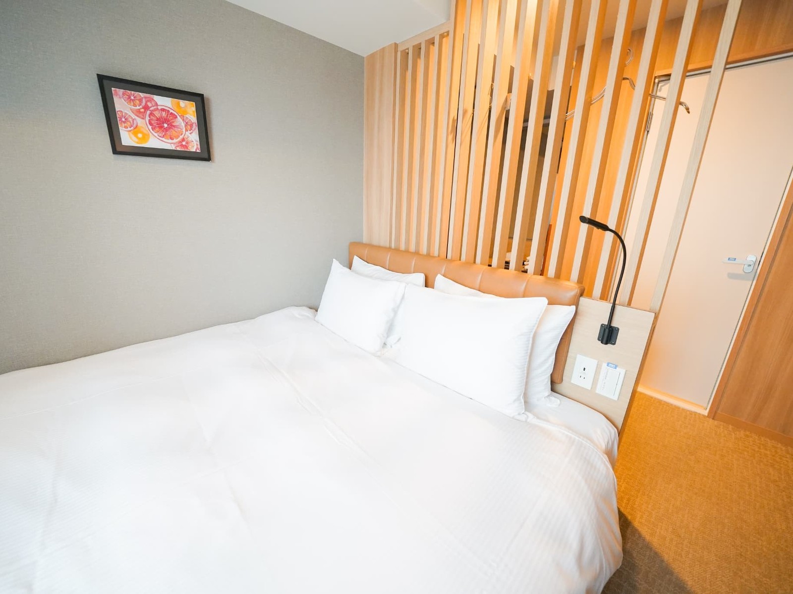 モデレートダブル | クインテッサホテル東京羽田 Comic&Books