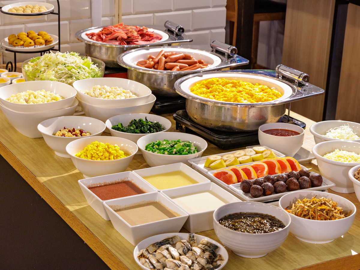 沖縄料理を含む朝食ブッフェ付プラン（朝食時間6:30 OPEN）