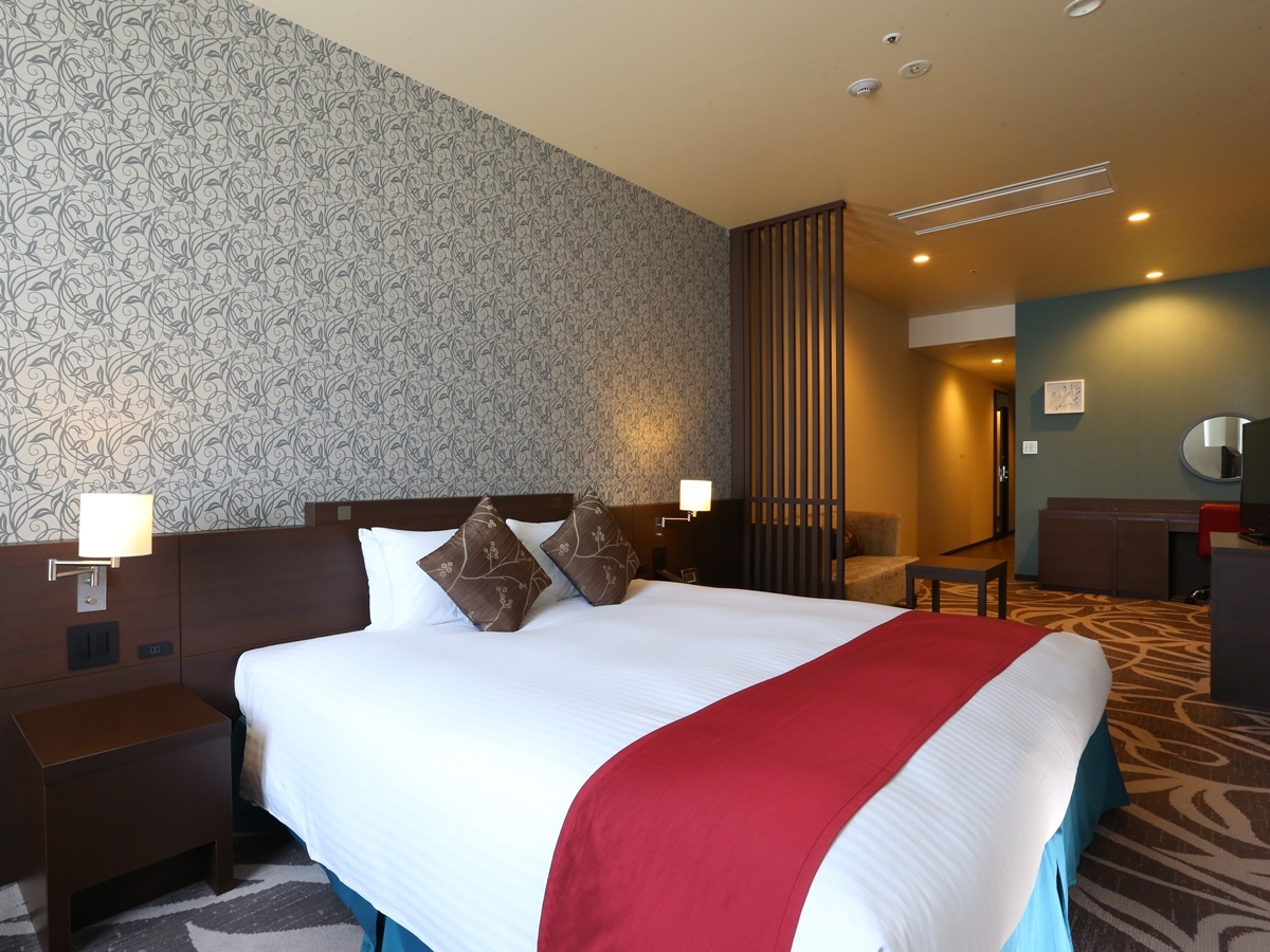 スタンダードダブル 【42平米・禁煙】 | クインテッサホテル大阪ベイ