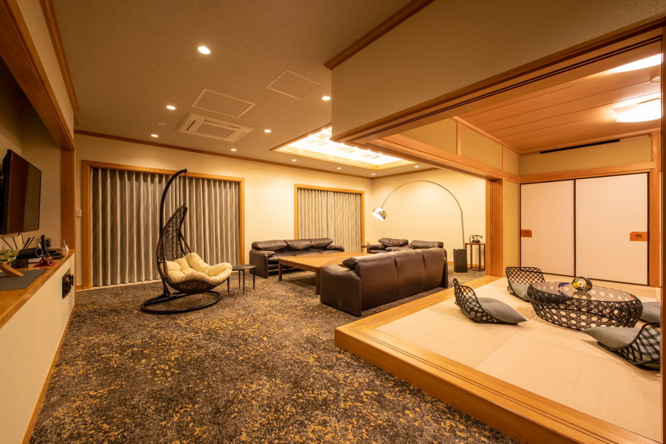 【禁煙】温泉かけ流し展望風呂付プレミアムスイート(185平米) | ホテル　プレミアム・レイク　トーヤ