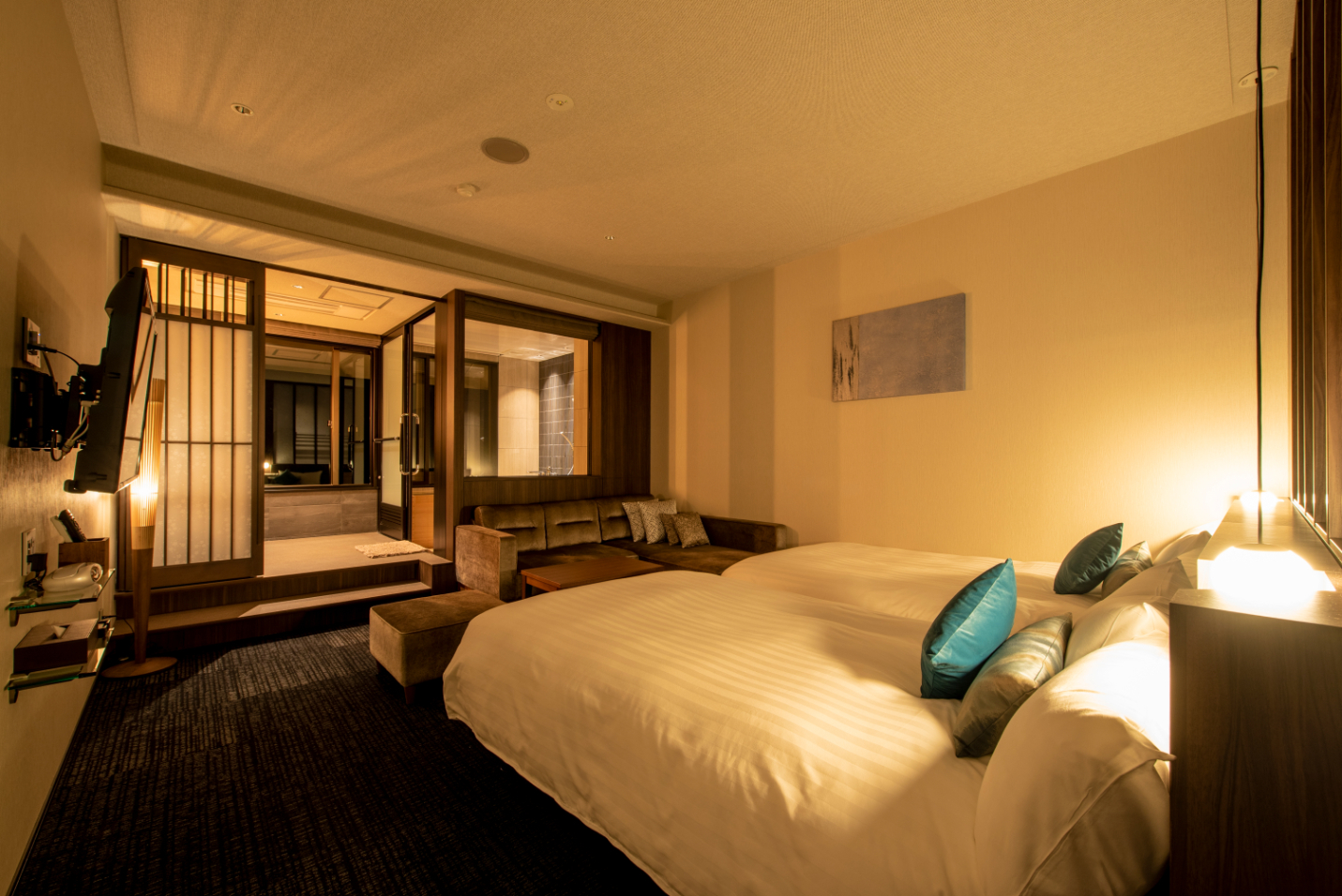 【禁煙】温泉かけ流し展望風呂付デラックスツイン(38平米) | ホテル　プレミアム・レイク　トーヤ