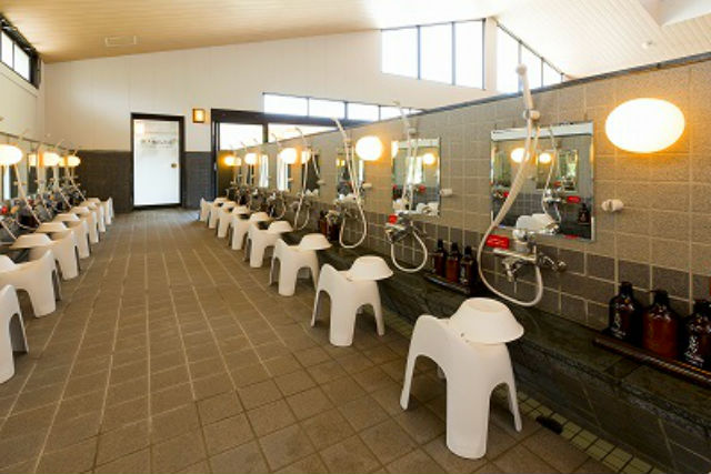 【無料レンタルタオルセット付】極楽湯彦根店入館料金　平日950円-20