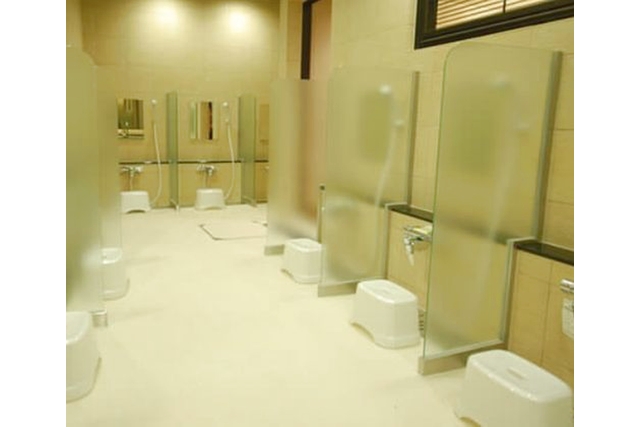 【最大21％割引】まだ帰りたくない男子たち。湯処入浴3時間　新橋のオールインクルーシブカプセルホテル-4
