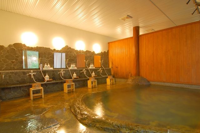 【最大200円割引】鉛温泉 藤三旅館　入浴料＋タオルつきチケット-4