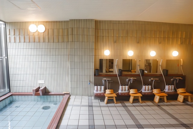 【地元割】松山市にお住まいの方限定　入館料300円割引！天然温泉を満喫！【フェイスタオル付】-3